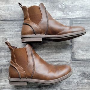 Rocket Dog Gilly Brown Chelsea Boot W7